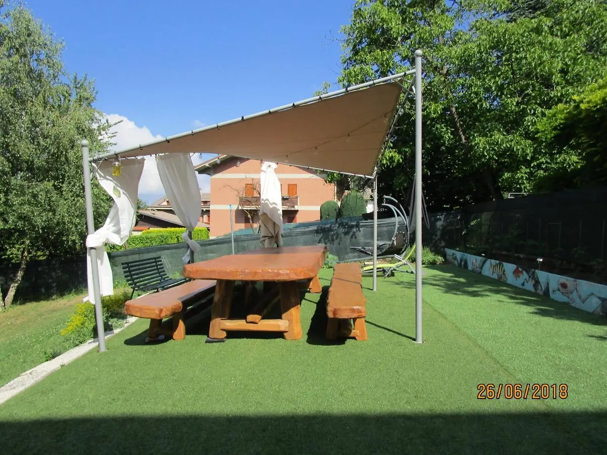 Rainbow House Apartment Esino Lario
