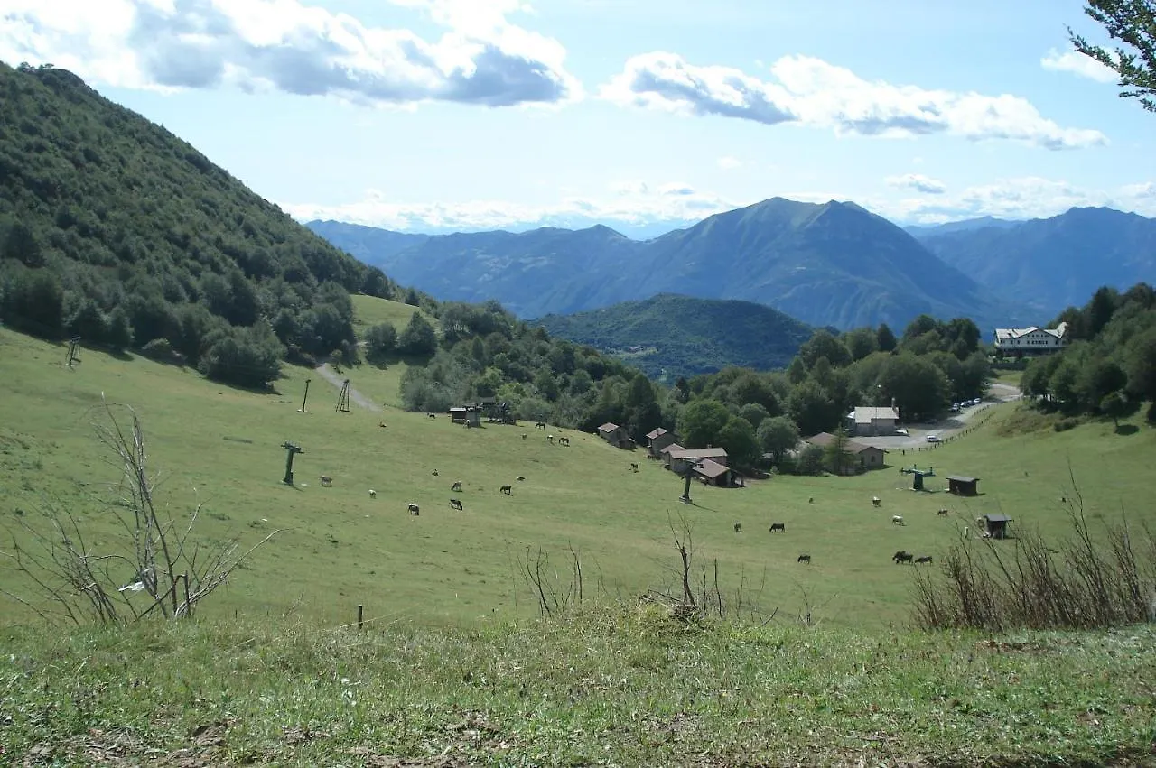 Rainbow House Apartment Esino Lario Italy