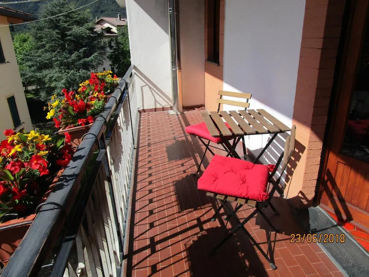 Rainbow House Apartment Esino Lario